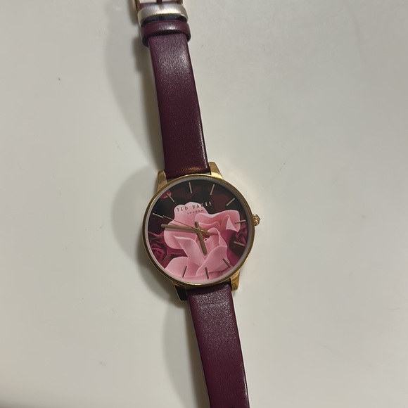 Ted Baker London analog Women's Quartz Watch - Rose Print Dial Leather - Picture 5 of 9